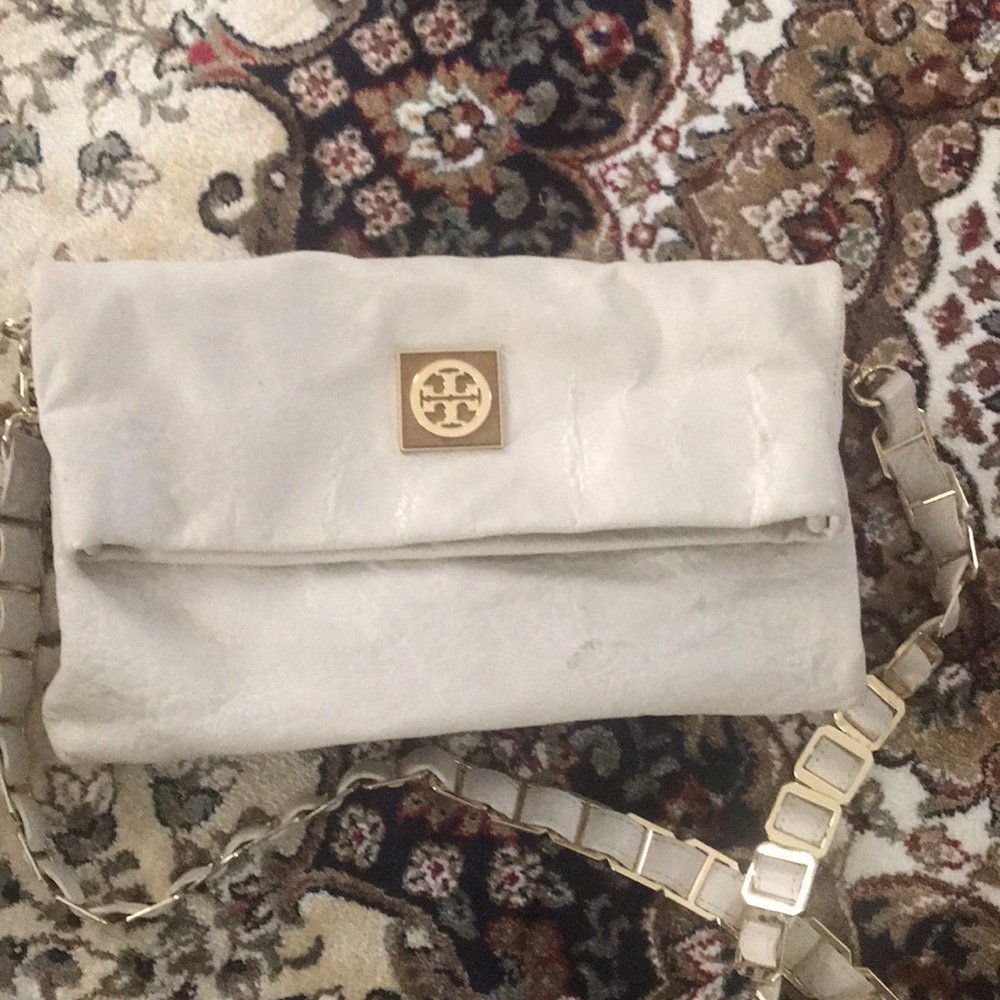 Beige Tory Burch purse